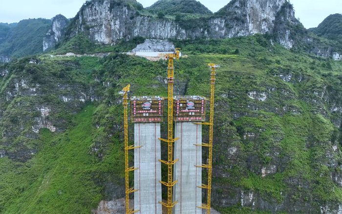 ?塔立山河,！徐工塔機(jī)挑戰(zhàn)“世界之最”
